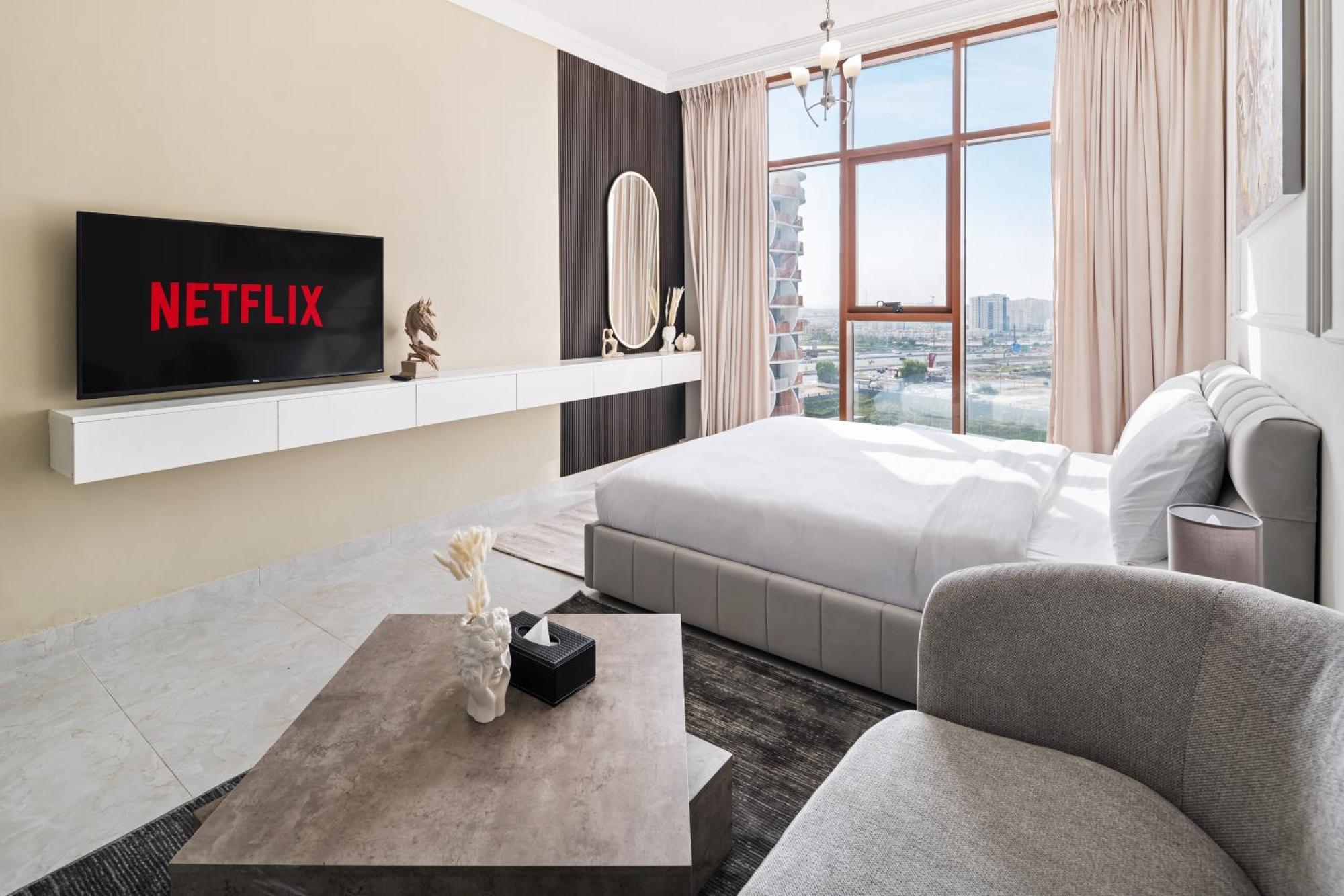 Comfortable In Prime Silicon Oasis Locatio * Dubai