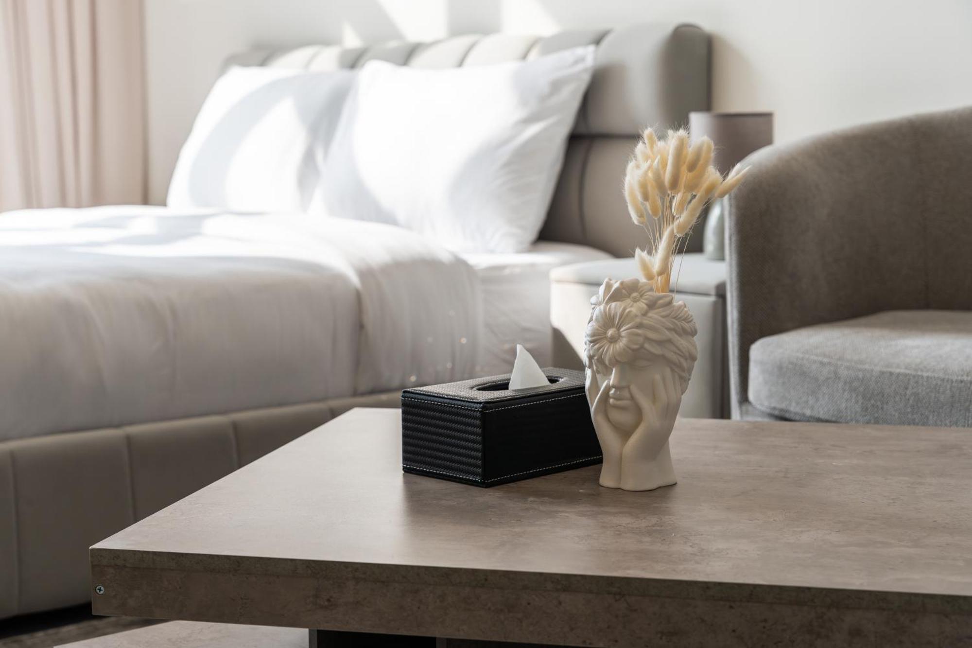 Comfortable In Prime Silicon Oasis Locatio